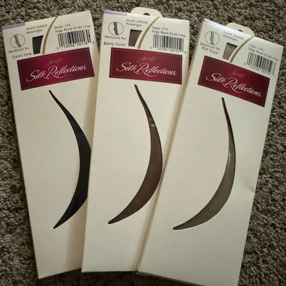 New Hanes Silk Reflections Silky Sheer Knee-highs Socks 6 pairs one size - Picture 2 of 3
